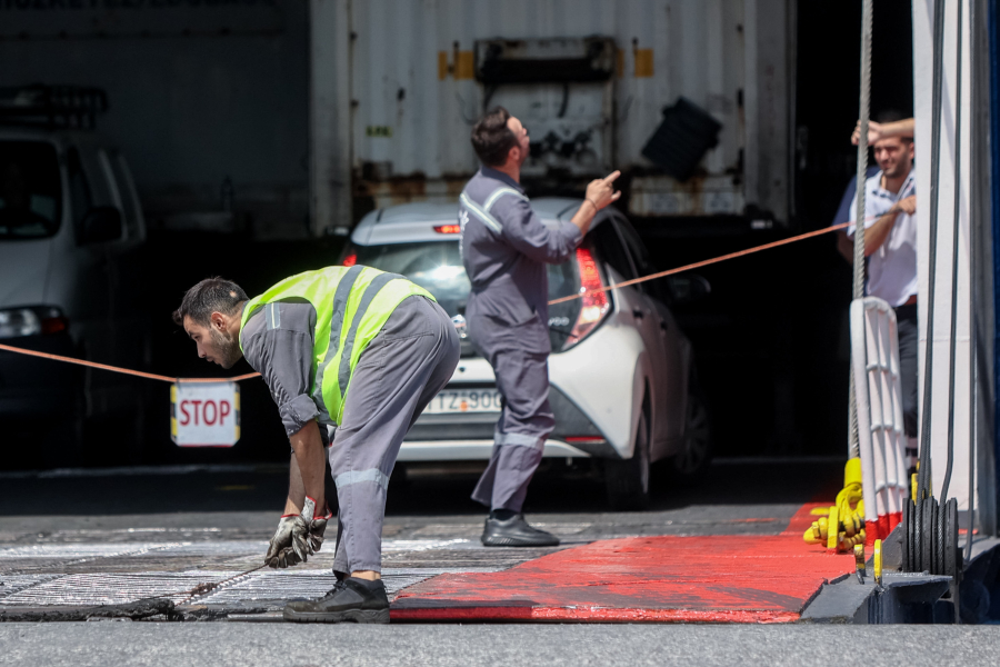 Έληξε η απεργία της ΠΝΟ: Κανονικά τα δρομολόγια των πλοίων