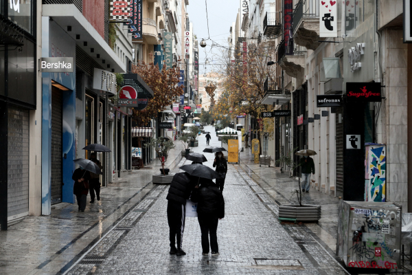 Άστατος ο καιρός: Τσουχτερό κρύο αύριο, που θα «δείξει» θερμοκρασίες υπό το μηδέν