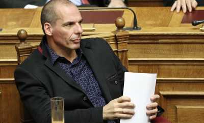 Βαρουφάκης: Οι θεσμοί απαιτούν άρση πλειστηριασμών