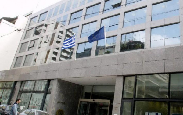 Ηλεκτρονικές άδειες διαμονής για τους μετανάστες από το Υπουργείο Μεταναστευτικής Πολιτικής