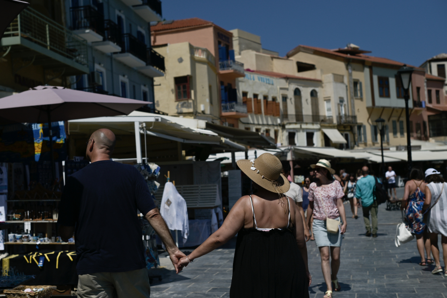 «Μαζική φυγή» στα Χανιά από Γερμανούς συνταξιούχους για τον χειμώνα