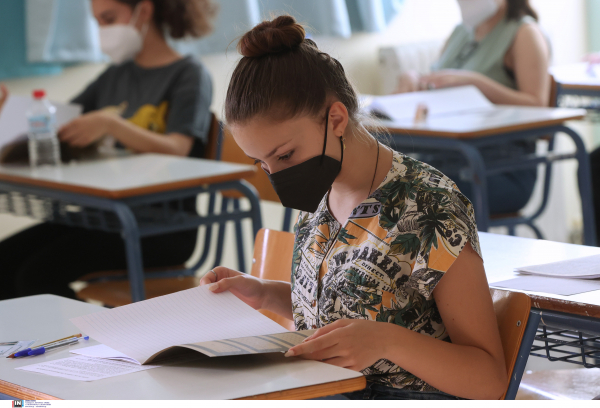 «Γιατί, κύριε, πρέπει να μαθαίνουμε ιστορία»; Ποιος είναι ο Ραϋμόνδος Αλβανός που έπεσε στο θέμα της έκθεσης