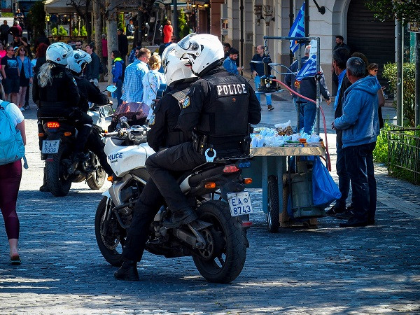 Συνελήφθη 44χρονος έγκλειστος για ληστείες σε Περιστέρι και  Αιγάλεω