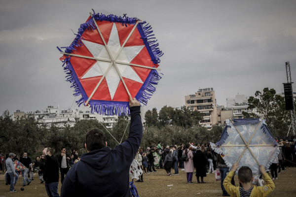 Καιρός Καθαρά Δευτέρα: Τα πρώτα στοιχεία - Με τι καιρό θα πετάξουμε χαρταετό