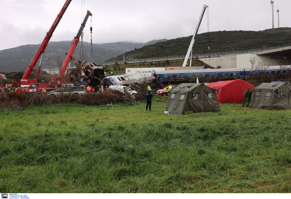 Τέμπη: 52 νεκροί έχουν ταυτοποιηθεί, σε εξέλιξη η ενημέρωση των οικογενειών, πού βρίσκονται αντικείμενα των επιβατών