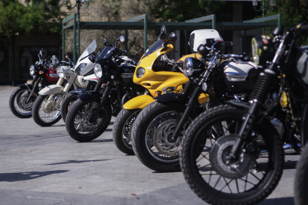 Νέος ΚΟΚ: Η ριζική αλλαγή στη κίνηση των μοτοσικλετών που... μένει στο συρτάρι