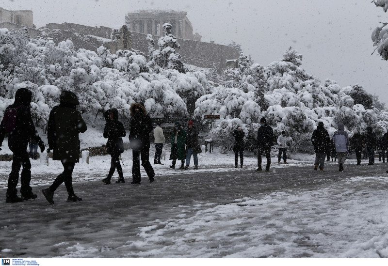 Επίδομα 534 ευρώ Ιανουαρίου και Φεβρουαρίου για τους εργαζόμενους του τουρισμού