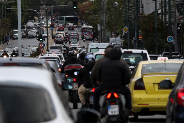 Με το νέο έτος... «ανατροπές» στα τεκμήρια και τον φόρο πολυτελείας