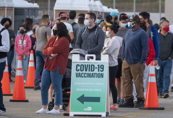 ΗΠΑ: Υποχρεωτικός εμβολιασμός ή ένα rapid test την εβδομάδα στον ιδιωτικό τομέα, μετά την Πρωτοχρονιά