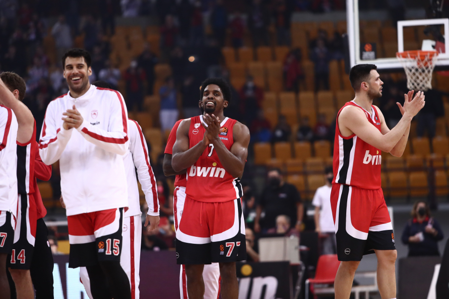 Euroleague: Ολυμπιακός-Μπαρτσελόνα 73-66, μεγάλη νίκη για τους Πειραιώτες