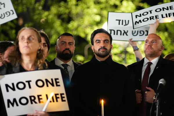 Η viral ανάρτηση Μαμντάνι για την 7η Οκτωβρίου που δίχασε ακόμη και τους Δημοκρατικούς