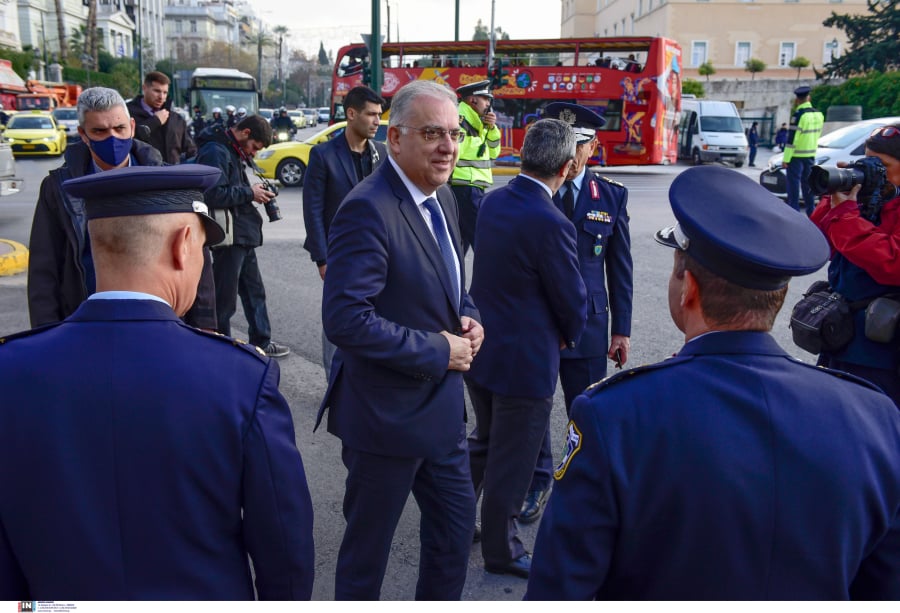 Θεοδωρικάκος: «Βάζουμε τέλος σε άβατα και αποδίδουμε υπό κατάληψη χώρους ξανά στην κοινωνία»