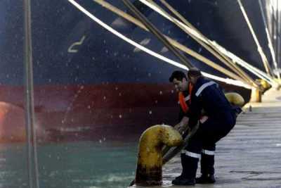 Σκέψεις για νέες κινητοποιήσεις από τους εργαζόμενους στα λιμάνια