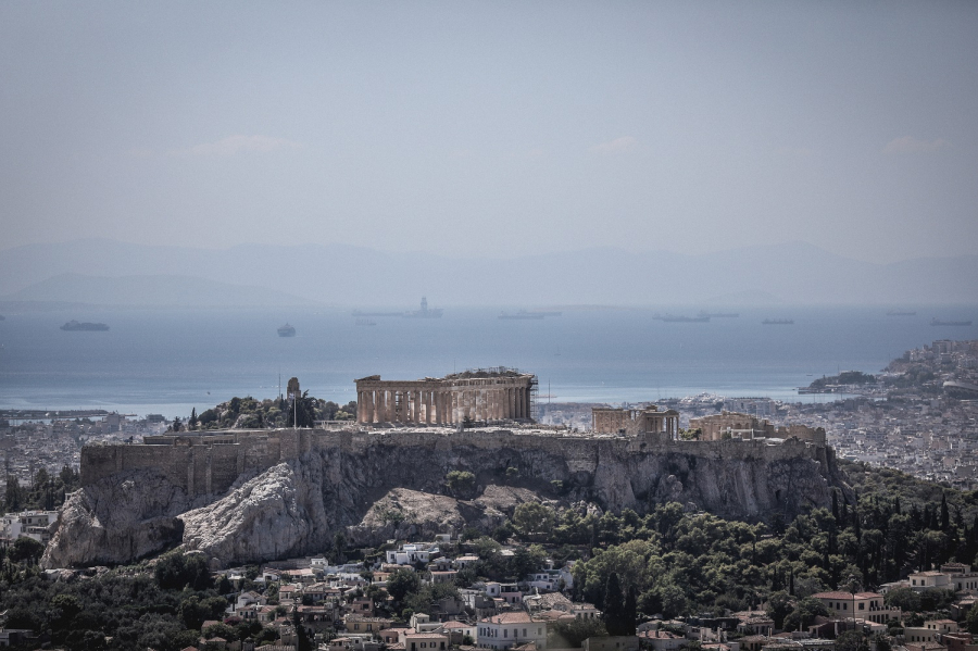 Ανάπτυξη 2% και πληθωρισμό 2,1% βλέπει το ΔΝΤ για την Ελλάδα το 2025