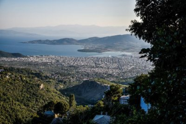 Κορονοϊός- Εκτακτα μέτρα και στον Βόλο: Κλείνει η παραλία