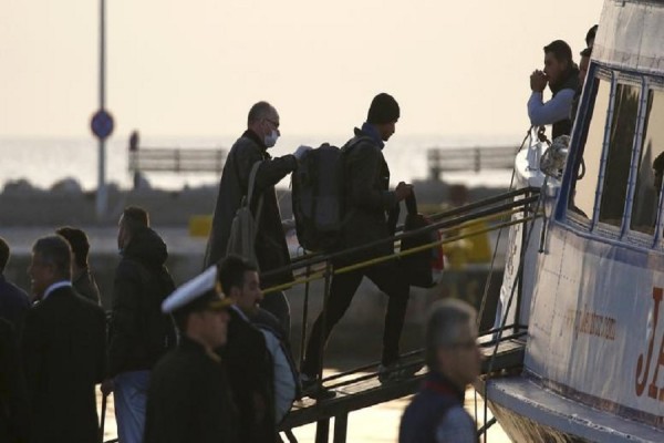 Η προσφυγική κρίση... μετακομίζει