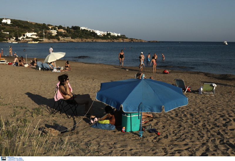 Έτσι θα κάνετε την δεύτερη δόση του εμβολίου στο...εξοχικό