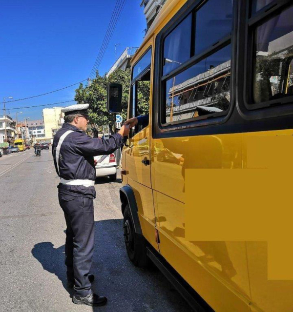 Στο «πόδι» η τροχαία, «μπαράζ» ελέγχων στα σχολικά λεωφορεία λίγο πριν τον αγιασμό (βίντεο)