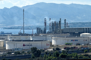 Έκρηξη στη Motor Oil: Κατέληξε ο ένας από τους δύο τραυματίες