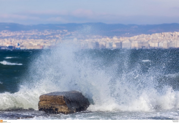 Δεκαπενταύγουστος με 35άρια αλλά και ...βροχές και καταιγίδες