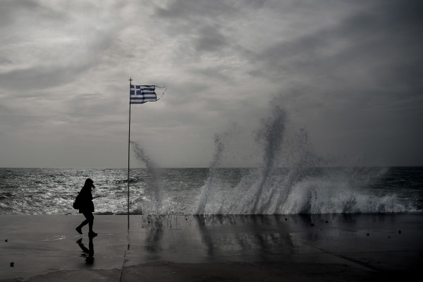 Προειδοποίηση Καλλιάνου για καιρό: Έρχεται διπλή κακοκαιρία - Αφρικανική σκόνη και καταιγίδες