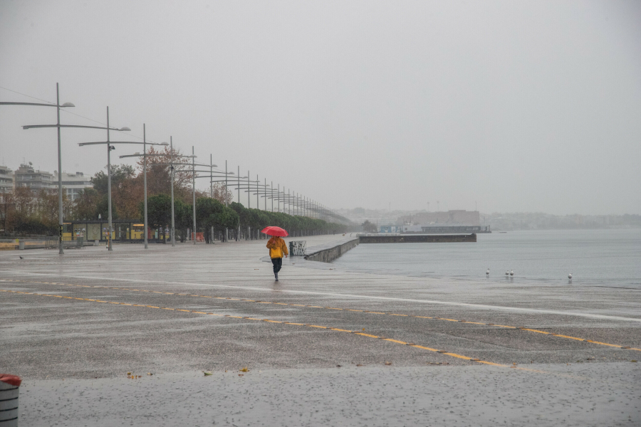 Προειδοποίηση Meteo: Έρχονται ισχυρές βροχές και καταιγίδες, ποιες περιοχές θα πλήξουν τα έντονα καιρικά φαινόμενα και πότε