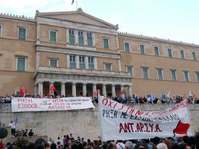 ΑΝΤΑΡΣΥΑ: Διαδήλωση κατά του νέου μνημονίου το απόγευμα στο Σύνταγμα