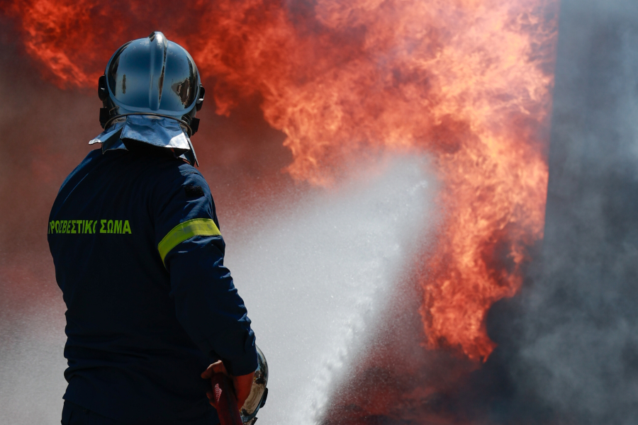 Φωτιά τώρα στον Ασπρόπυργο, μεγάλη κινητοποίηση της Πυροσβεστικής