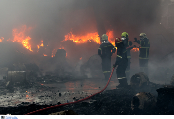 Πώς ξεκίνησε η φωτιά στο εργοστάσιο στην Κάτω Κηφισιά