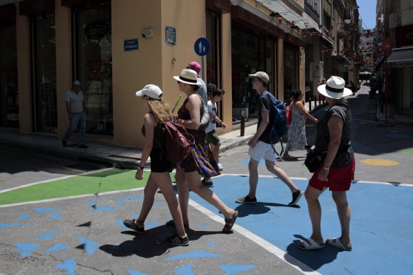 Πανελλαδική απεργία στον τουρισμό εν μέσω θέρους