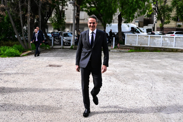 Φοβούνται υβριδική απειλή