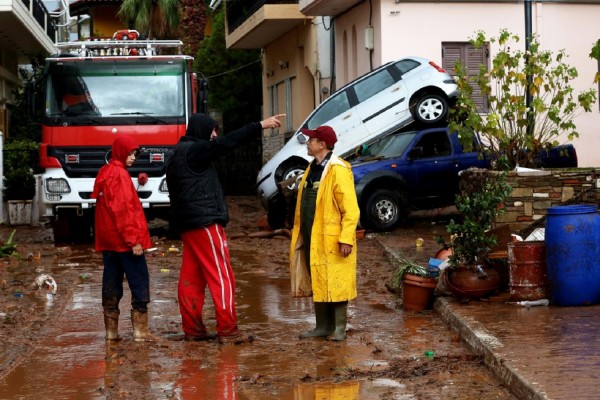 Υγειονομικό υλικό από τον ΙΣΑ στις πληγείσες περιοχές