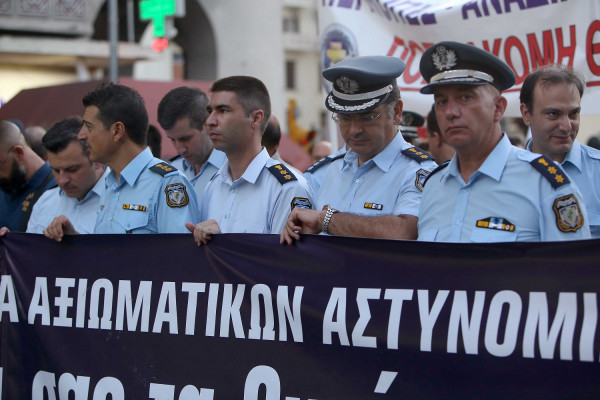 Πληρώνονται τα αναδρομικά σε ενστόλους, γιατρούς, δικαστικούς και πανεπιστημιακούς έως 27 Ιανουαρίου