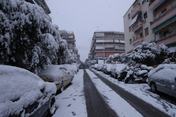 Έκλεισε η λεωφόρος Εθνικής Αντιστάσεως στην Καισαριανή