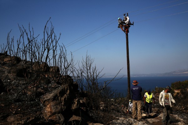 Αποκαταστάθηκαν τα προβλήματα ηλεκτροδότησης στη Λάρισα