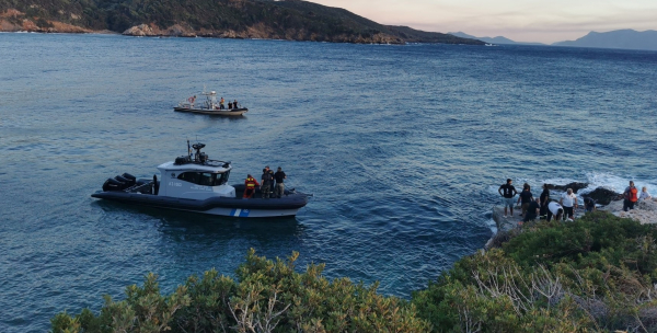 Συντριβή ελικοπτέρου στη Σάμο: Νεκρά δύο μέλη του πληρώματος, σώος ο πιλότος, αγνοούμενος ο τέταρτος