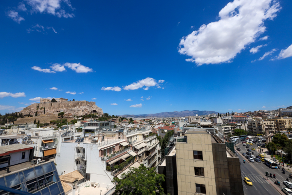 Καλλιάνος κατά Μετεωρολόγων για Ψυχρή Λίμνη: Νάρκισσοι, κοροϊδεύουν τον κόσμο