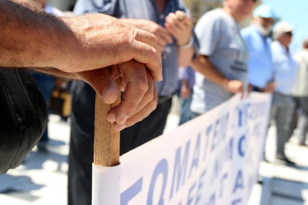 Τι γλιτώνουν όσοι βγουν φέτος στη σύνταξη με όρια ηλικίας από 56,5 έως 60,9 ετών