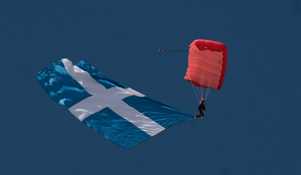 Ξεκίνησε το Athens Flying Week: Δείτε τις πρώτες εικόνες από το μεγάλο αεροπορικό σόου