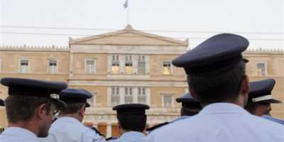 Την επόμενη εβδομάδα οι ανακοινώσεις για τις αποδοχές των ενστόλων