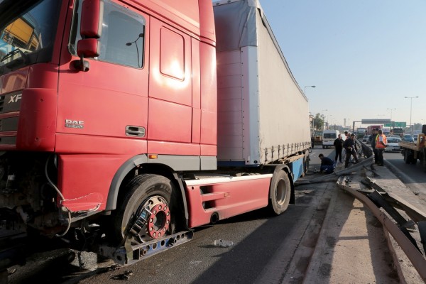 Στην φυλακή ο οδηγός της νταλίκας που «έσπειρε» τον θάνατο στην Λ. Κηφισού