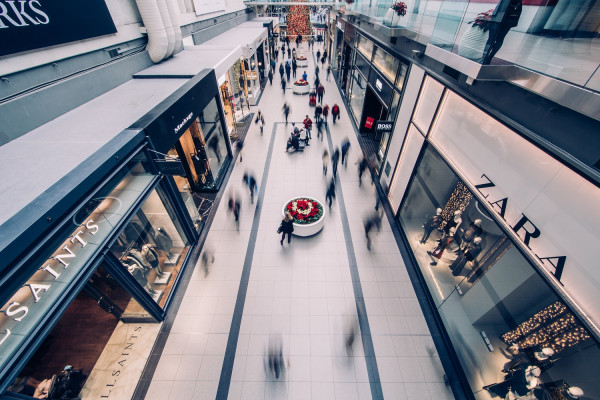 Έρχονται δύο Mall πάνω στην Βουλιαγμένης και μέσα στην μαρίνα του Αγίου Κοσμά