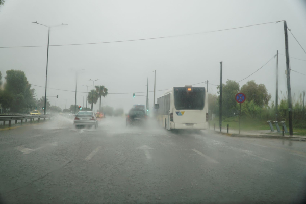 Κακοκαιρία: Συνεχίζονται τα έντονα καιρικά φαινόμενα - Ποιες περιοχές πλήττονται