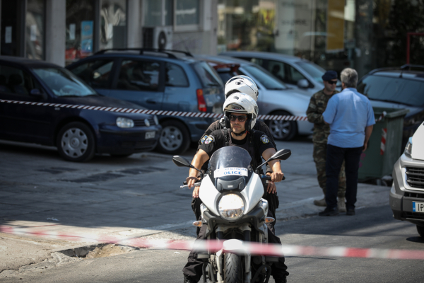 Συναγερμός στο Γαλαξίδι με χειροβομβίδα που βρέθηκε δίπλα από παιδικό σταθμό