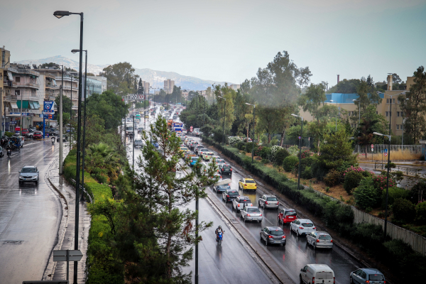 Κίνηση τώρα: Κυκλοφοριακή συμφόρηση σε Κηφισό και Κατεχάκη