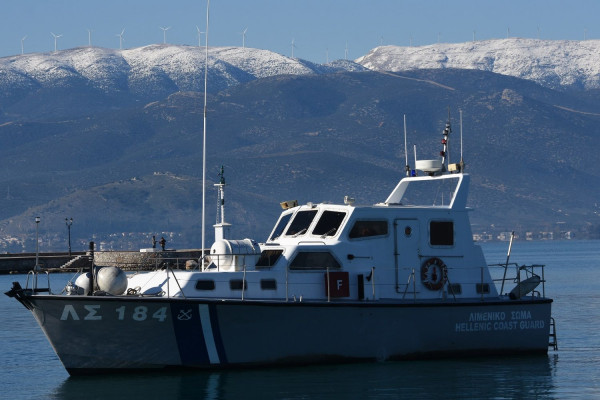 Χανιά: Σε κατάσταση σοκ διεκομίσθη στο νοσοκομείο άνδρας που βρέθηκε με τα ρούχα στη θάλασσα