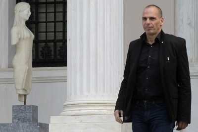 Βαρουφάκης: Η αύξηση ΦΠΑ δεν θα αφορά τους κατοίκους των νησιών