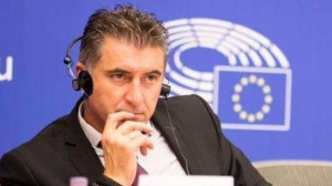 Ζαγοράκης: Απειλεί με ανεξαρτητοποίηση από τη ΝΔ εάν υποβιβαστεί ο ΠΑΟΚ