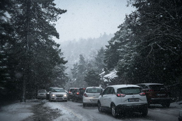 Καιρός meteo: Βοιωτία, Εύβοια και Αττική στο έλεος του Ηφαιστίωνα, λευκά Θεοφάνεια με πολικές θερμοκρασίες