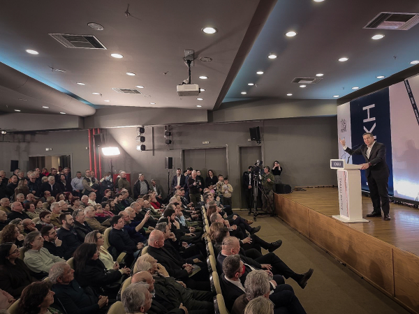 «Οι δημοσκοπήσεις μετρούν τη σκιά μου, σε λίγο θα μετρήσουν πραγματικά εμένα»